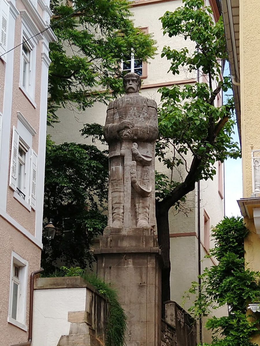 Monumentale Otto von Bismarck Statue. Höhe: 13 Meter.